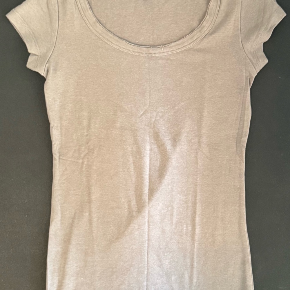 Cynthia Rowley Grey/Silver Fitted Cap Sleeve T-Shirt